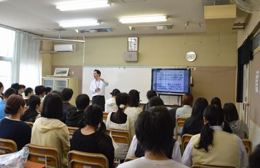 大手町商業高等学校 就職説明会 サンキ･ウエルビィ